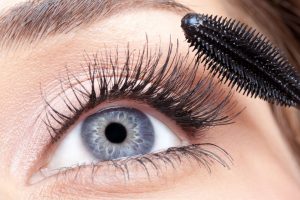 Clear Mascara Applications in Your Beauty Routine
