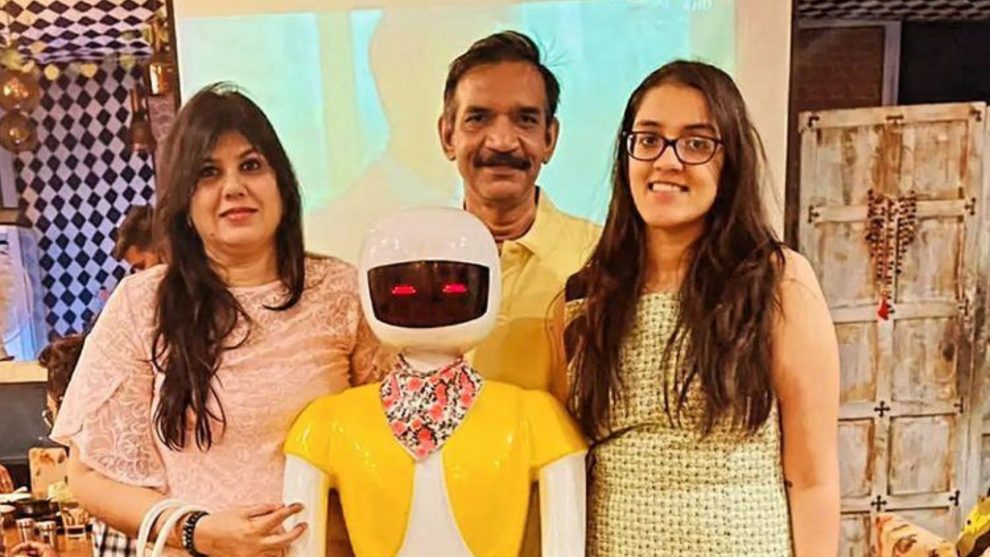 Noida's first Multi-cuisine Restaurant where Robots will serve food