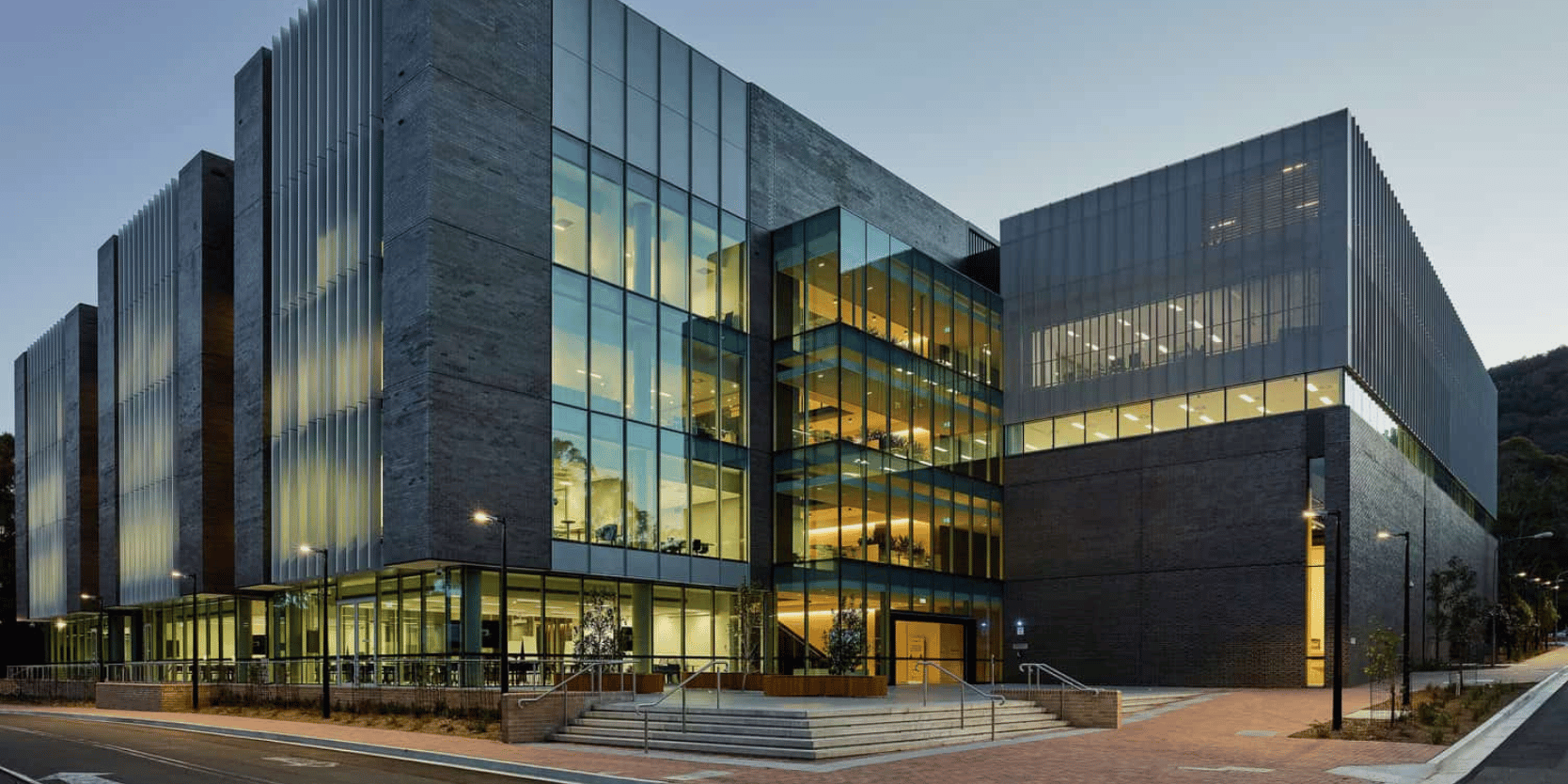 University Of Wollongong India Takes FinTech Study Into GIFT City Classrooms