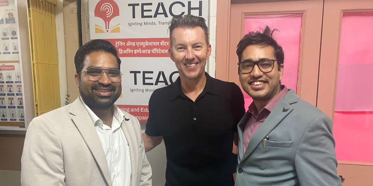 Brett Lee visits TEACH to support higher education opportunities for Deaf and Hard of Hearing youth