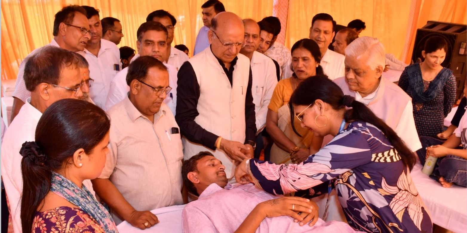 Anmol Industries Honours Young Achievers, Brings Voluntary Blood Donation Drive to Mahendragarh